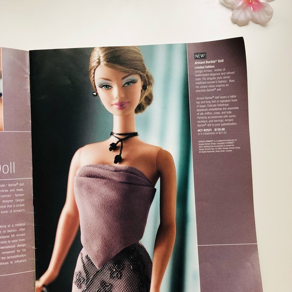 Fall Barbie magazine 🌸 - Picture 3 of 3